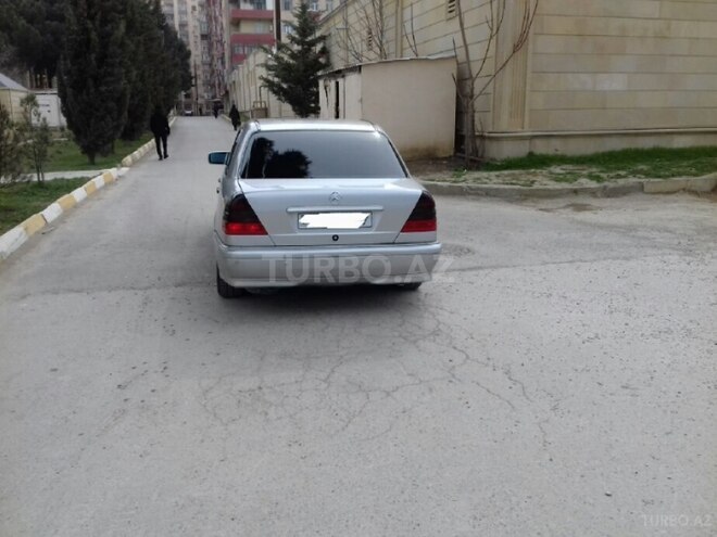 Mercedes C 200 1999, 325,000 km - 2.0 л - Bakı