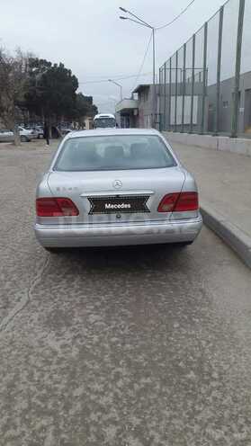 Mercedes E 240 1998, 248,000 km - 2.4 l - Bakı