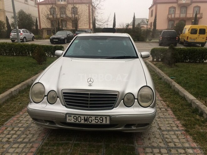 Mercedes E 320 1999, 290,000 km - 3.2 л - Bakı