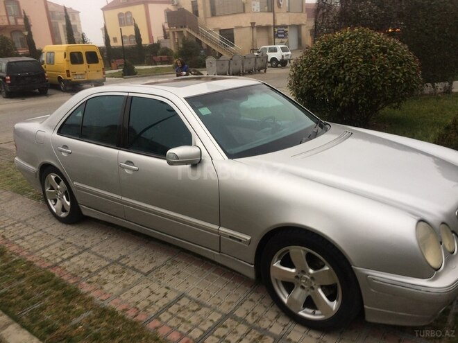 Mercedes E 320 1999, 290,000 km - 3.2 л - Bakı