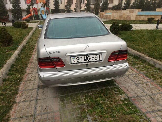 Mercedes E 320 1999, 290,000 km - 3.2 л - Bakı