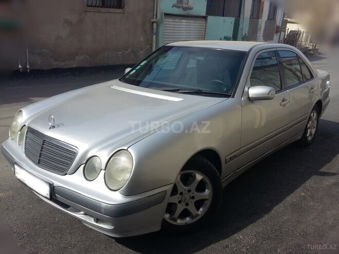 Mercedes E 270 2000, 272,500 km - 2.7 l - Bakı