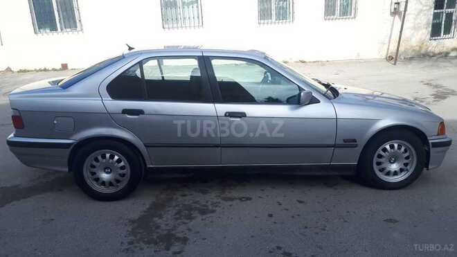BMW 320 1992, 380,000 km - 2.0 l - Bakı