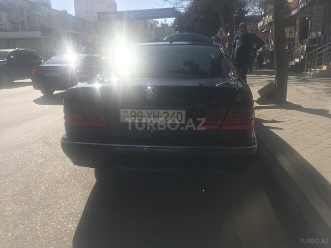 Mercedes E 240 2000, 398,359 km - 2.6 л - Bakı