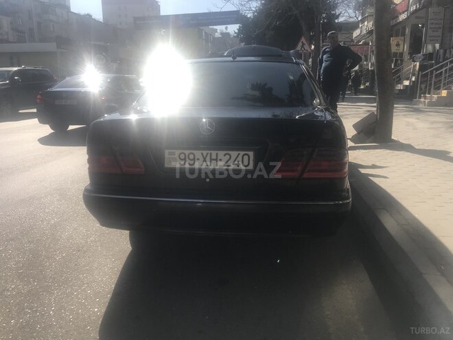 Mercedes E 240 2000, 398,359 km - 2.6 л - Bakı