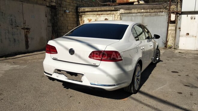 Volkswagen Passat 2012, 179,000 km - 1.8 l - Bakı