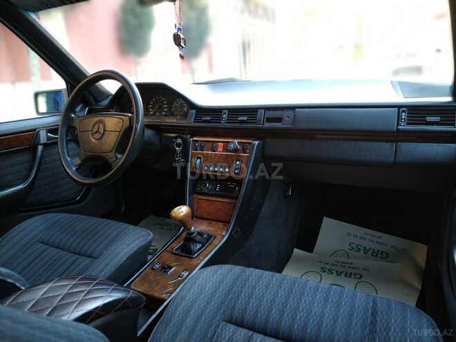 Mercedes E 200 1992, 320,000 km - 2.0 л - Bakı