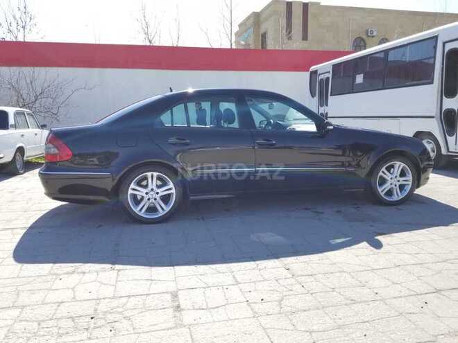 Mercedes E 220 2006, 260,000 km - 2.2 l - Sumqayıt