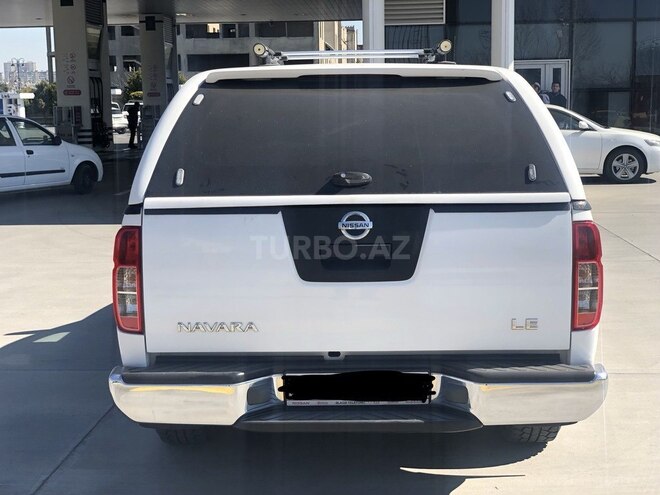 Nissan Navara 2013, 120,000 km - 2.5 l - Bakı