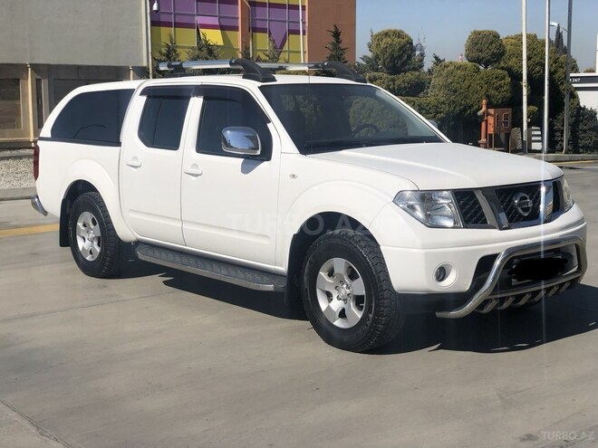 Nissan Navara 2013, 120,000 km - 2.5 l - Bakı