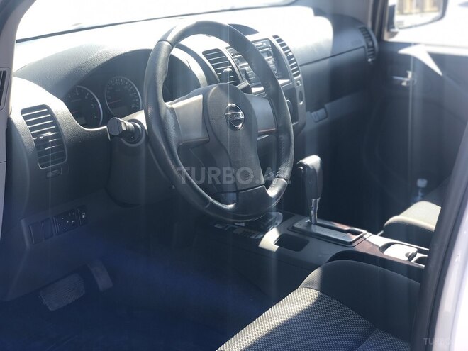 Nissan Navara 2013, 120,000 km - 2.5 l - Bakı