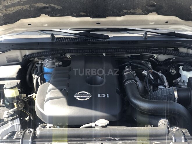 Nissan Navara 2013, 120,000 km - 2.5 l - Bakı