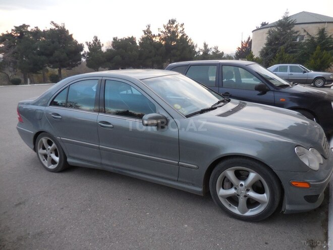 Mercedes C 180 2005, 176,000 km - 1.8 l - Bakı