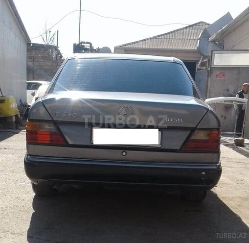 Mercedes E 250 1990, 405,000 km - 2.5 л - Xırdalan