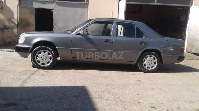 Mercedes E 250 1990, 405,000 km - 2.5 л - Xırdalan