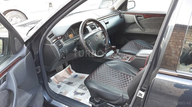 Mercedes E 200 1999, 296,257 km - 2.0 л - Gəncə