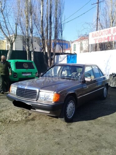 Mercedes 190 1992, 286,000 km - 2.0 l - Bakı