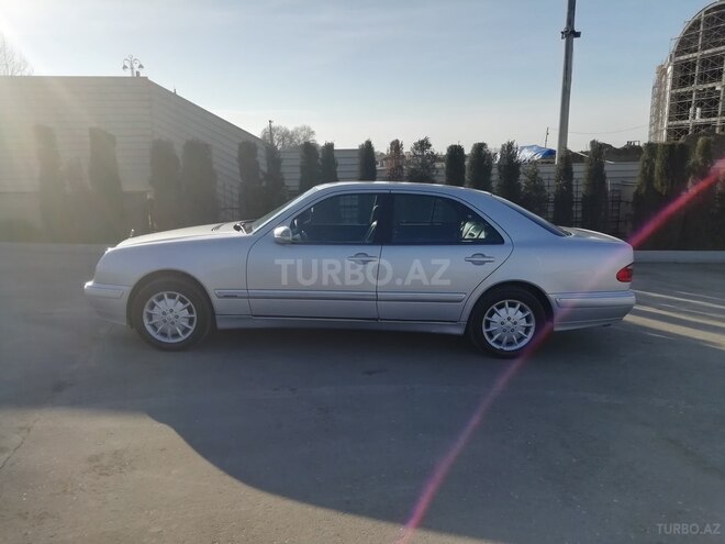 Mercedes E 240 2000, 297,800 km - 2.4 l - Ağcabədi