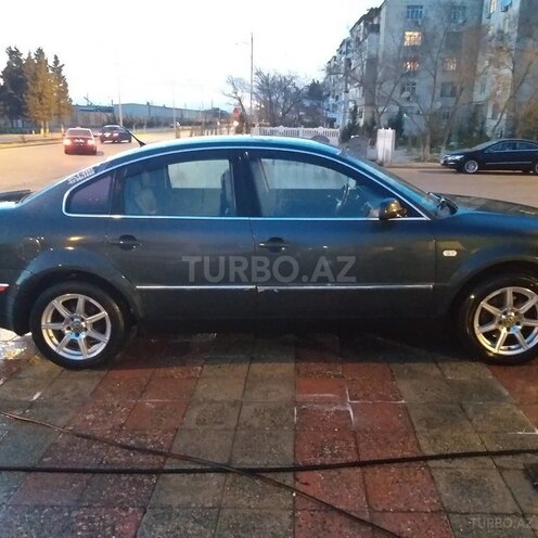 Volkswagen Passat 2003, 236,000 km - 1.8 л - Sumqayıt