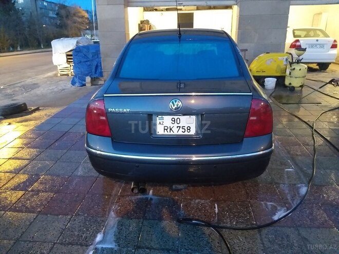 Volkswagen Passat 2003, 236,000 km - 1.8 л - Sumqayıt