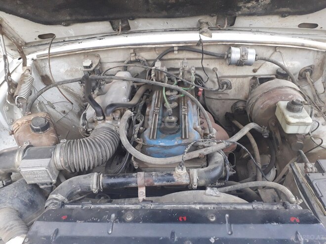 GAZ 3110 2000, 290,000 km - 2.5 л - Samux