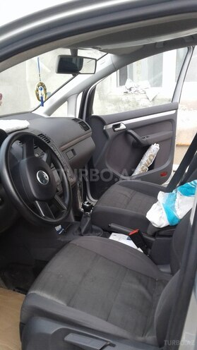 Volkswagen Touran 2006, 31,055 km - 2.0 l - Bakı