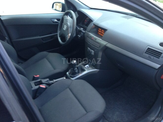 Opel Astra 2006, 135,000 km - 1.3 l - Bakı