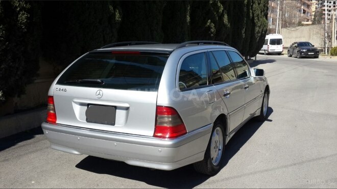 Mercedes C 240 1997, 326,500 km - 2.4 л - Bakı