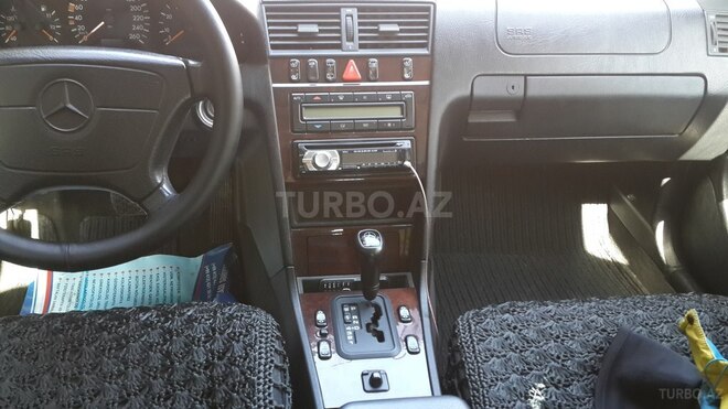 Mercedes C 240 1997, 326,500 km - 2.4 л - Bakı