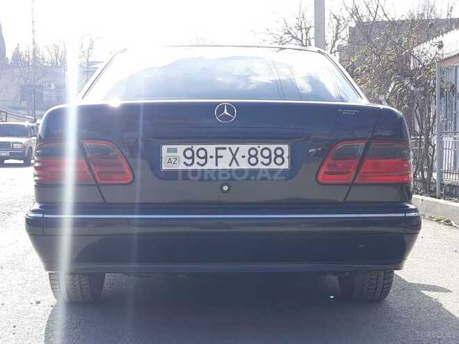 Mercedes E 220 2000, 250,000 km - 2.2 l - Şamaxı