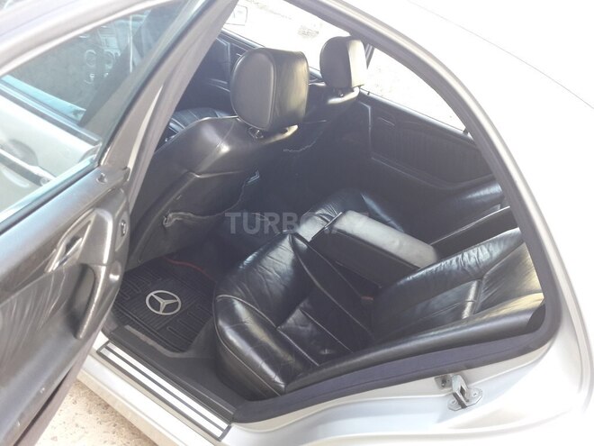 Mercedes E 220 1999, 355,000 km - 2.2 l - Bakı