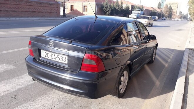 Opel Vectra 2001, 280,000 km - 2.5 л - Gəncə