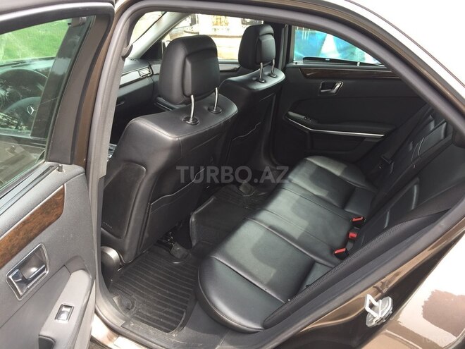 Mercedes E 220 2009, 182,000 km - 2.2 l - Bakı