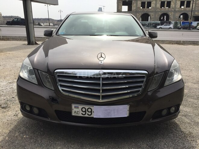 Mercedes E 220 2009, 182,000 km - 2.2 l - Bakı