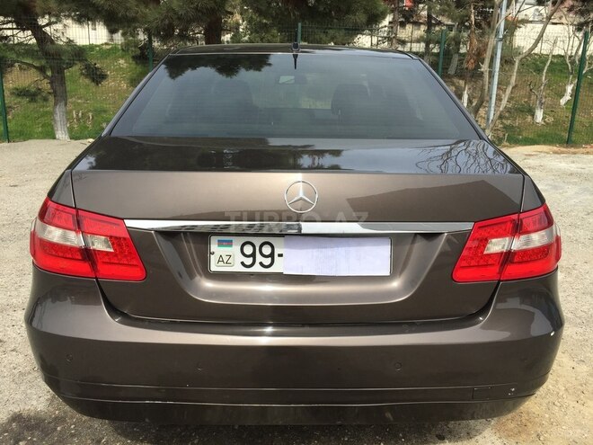 Mercedes E 220 2009, 182,000 km - 2.2 l - Bakı