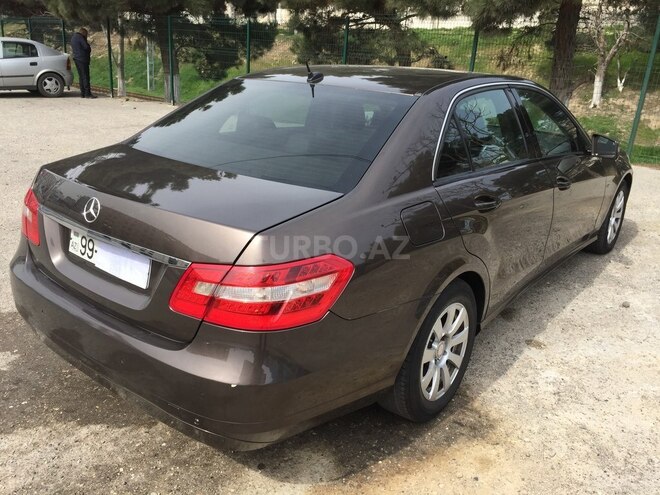 Mercedes E 220 2009, 182,000 km - 2.2 l - Bakı