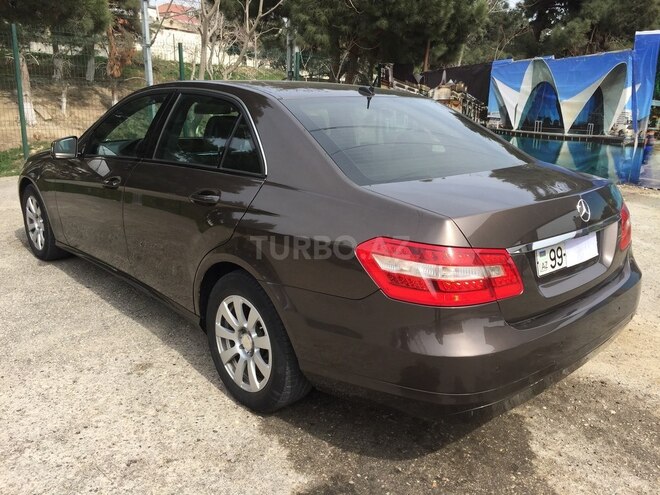Mercedes E 220 2009, 182,000 km - 2.2 l - Bakı