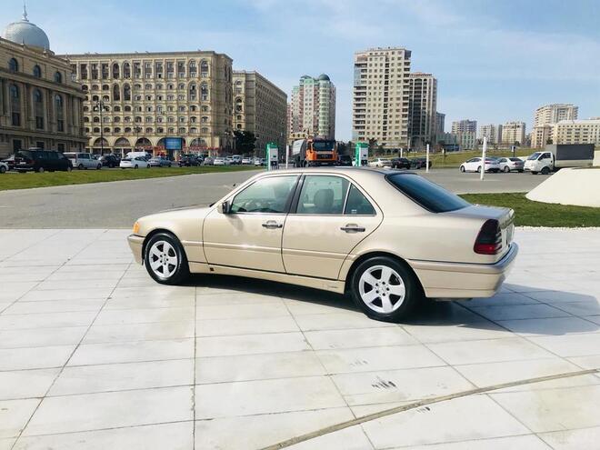 Mercedes C 230 2000, 225,000 km - 2.3 l - Bakı