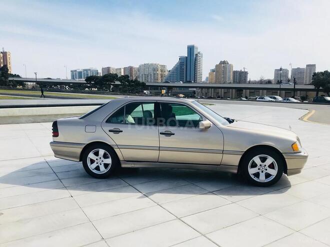 Mercedes C 230 2000, 225,000 km - 2.3 l - Bakı