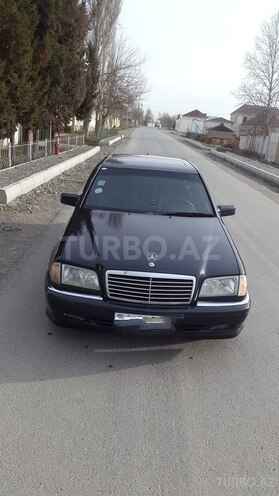 Mercedes C 240 1997, 240,000 km - 2.4 l - Ucar