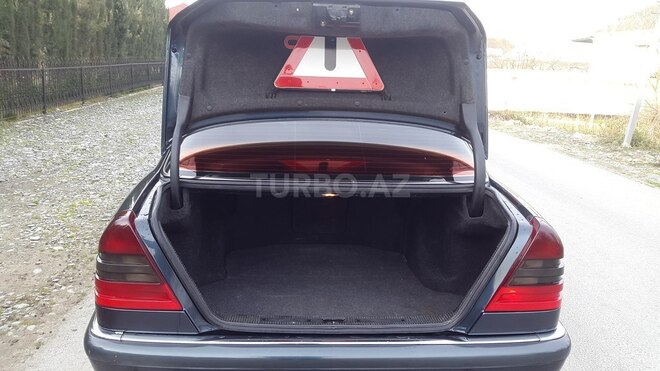 Mercedes C 240 1997, 240,000 km - 2.4 l - Ucar