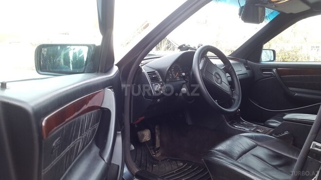 Mercedes C 240 1997, 240,000 km - 2.4 l - Ucar
