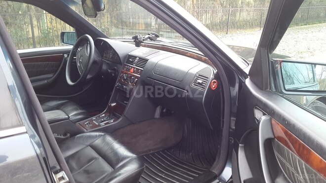 Mercedes C 240 1997, 240,000 km - 2.4 l - Ucar