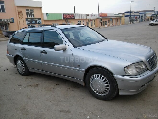 Mercedes C 200 1998, 410,000 km - 2.0 l - Qusar