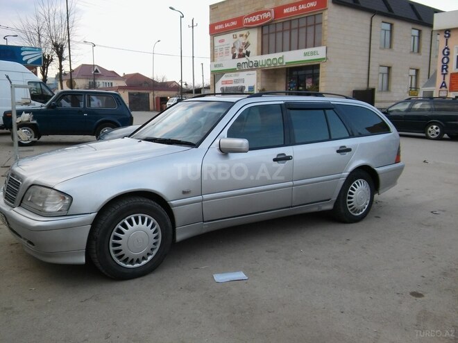 Mercedes C 200 1998, 410,000 km - 2.0 l - Qusar