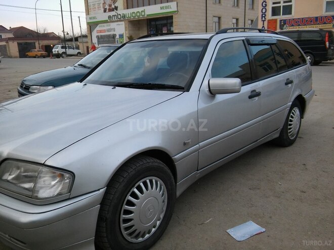 Mercedes C 200 1998, 410,000 km - 2.0 l - Qusar