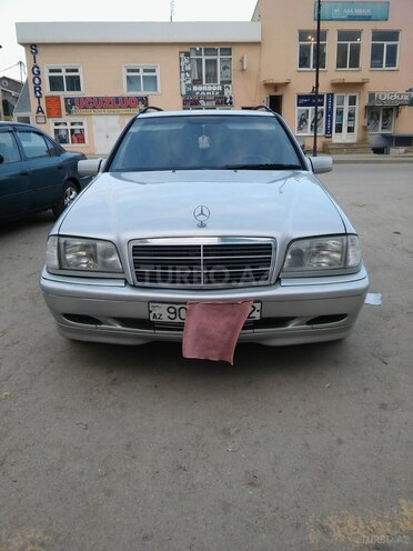 Mercedes C 200 1998, 410,000 km - 2.0 l - Qusar