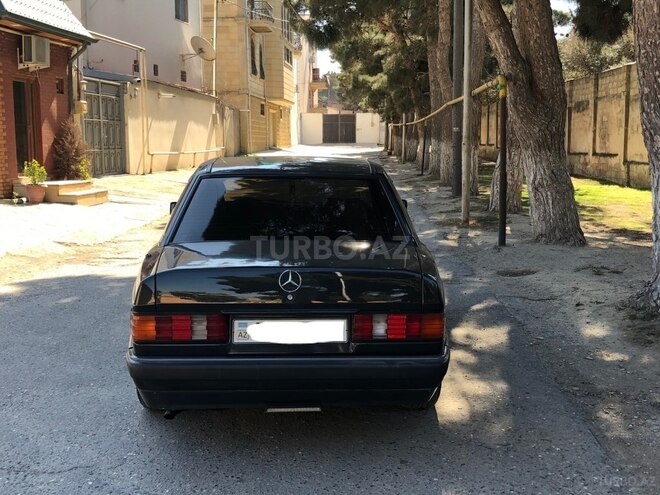 Mercedes 190 1993, 235,897 km - 2.0 л - Bakı