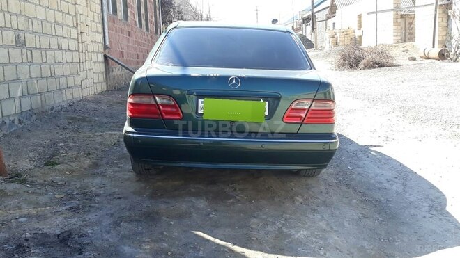 Mercedes E 240 1999, 213,120 km - 2.4 l - Gəncə