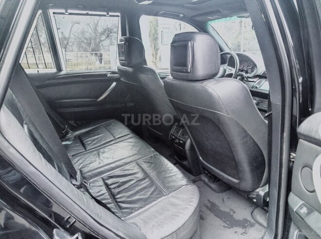 BMW X5 2001, 290,000 km - 4.4 l - Zaqatala